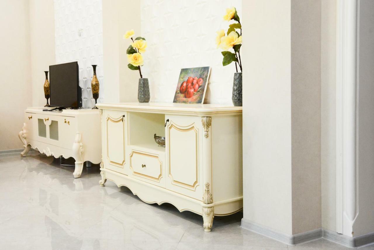Bellis Hotel Tbilisi Buitenkant foto