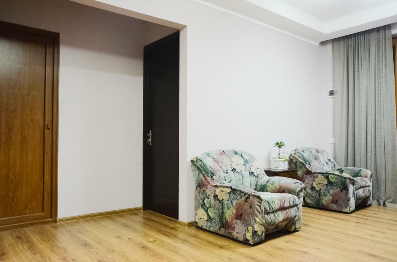 Bellis Hotel Tbilisi Buitenkant foto