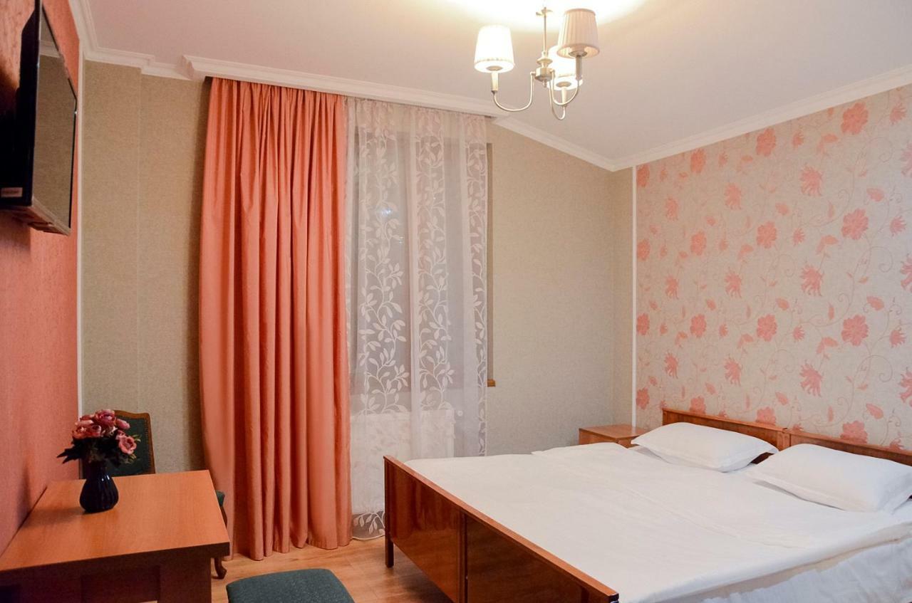 Bellis Hotel Tbilisi Buitenkant foto
